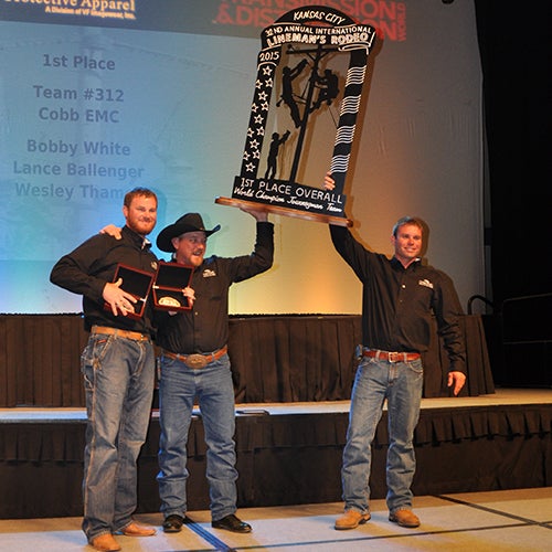 Linemen winning rodeo awards